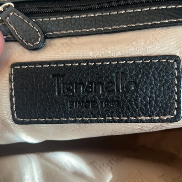 Tignanello cross body purse black leather - Picture 11 of 16